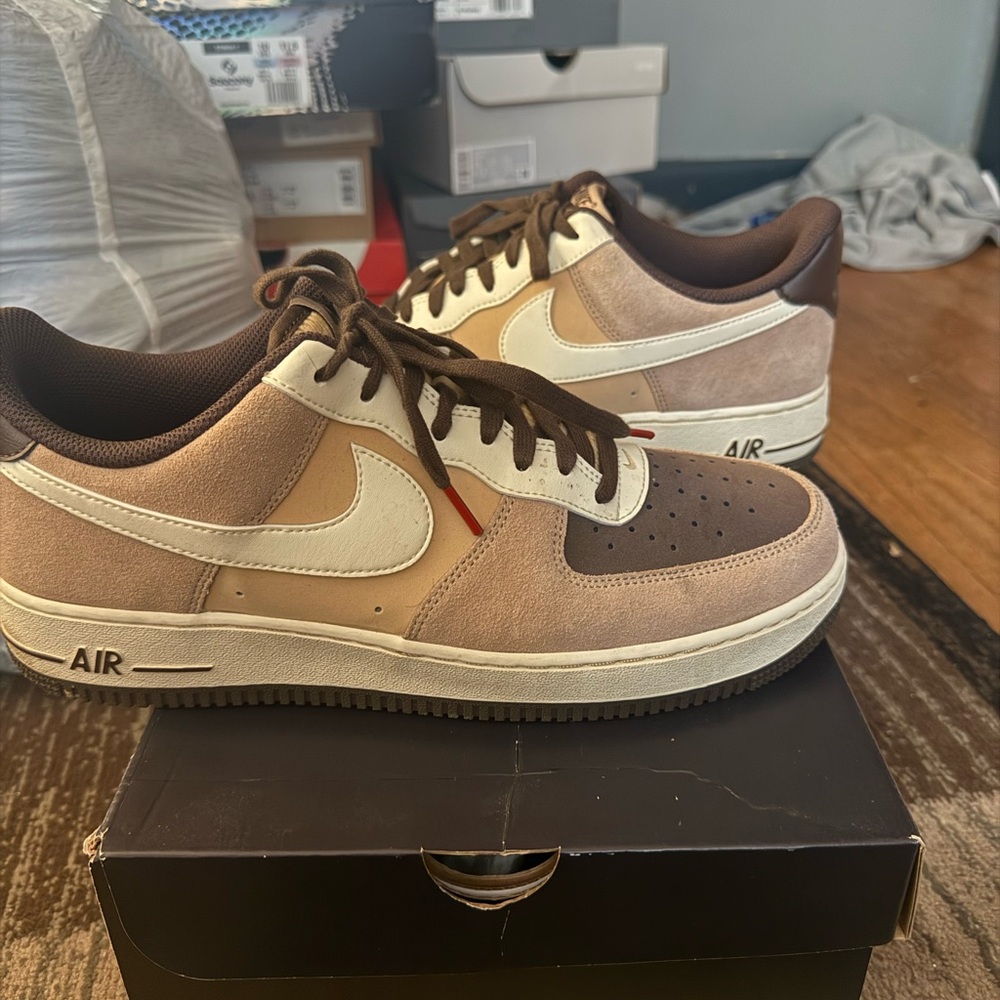 Nike Men's Tan and Brown Sneakers